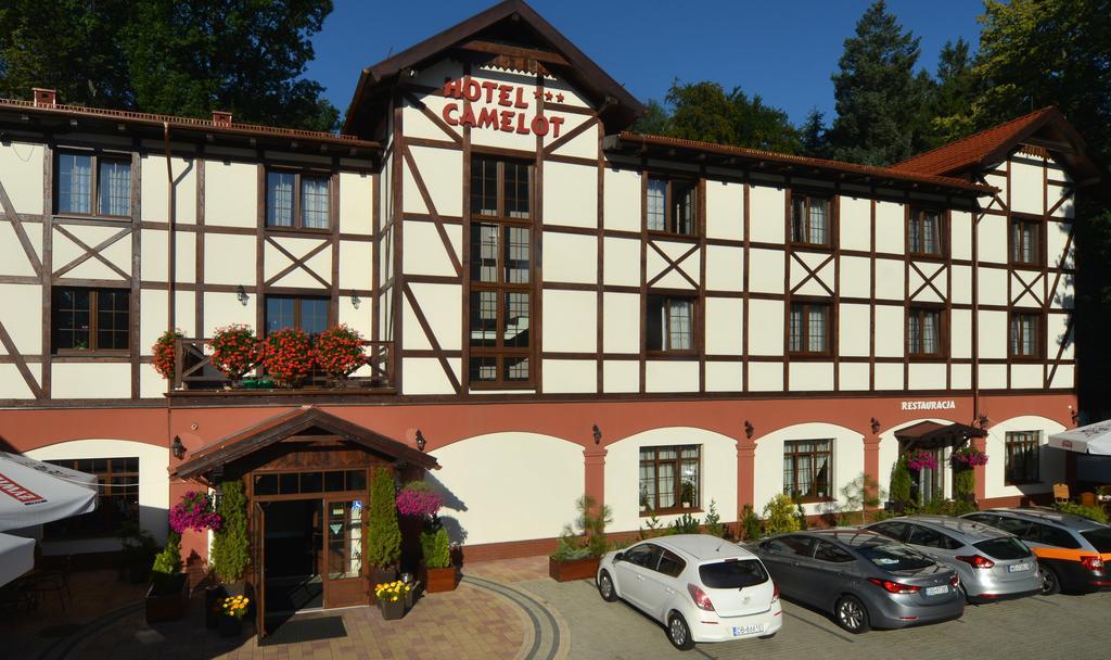 Hotel Camelot Szczawno-Zdroj Bagian luar foto