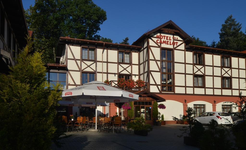 Hotel Camelot Szczawno-Zdroj Bagian luar foto